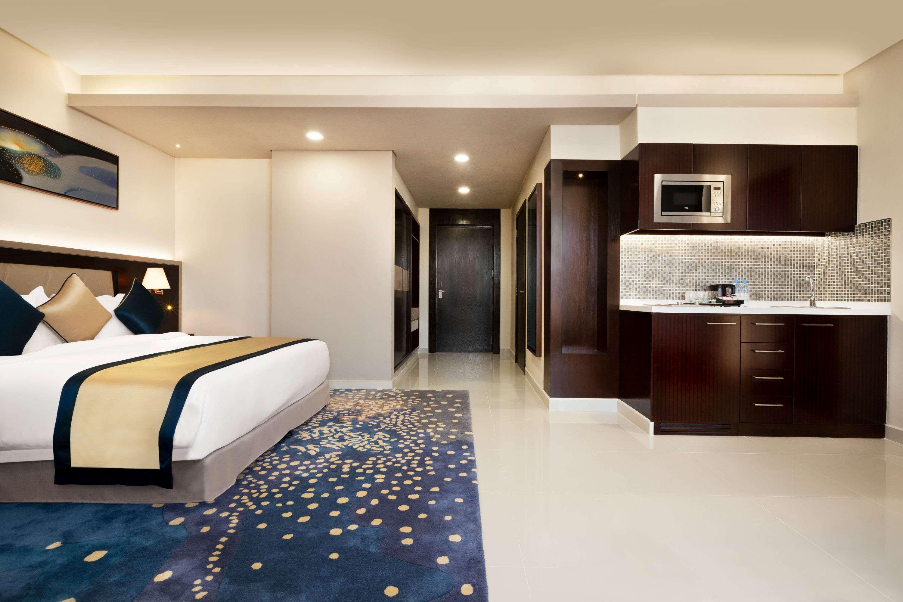 Wyndham Garden Manama Exterior foto