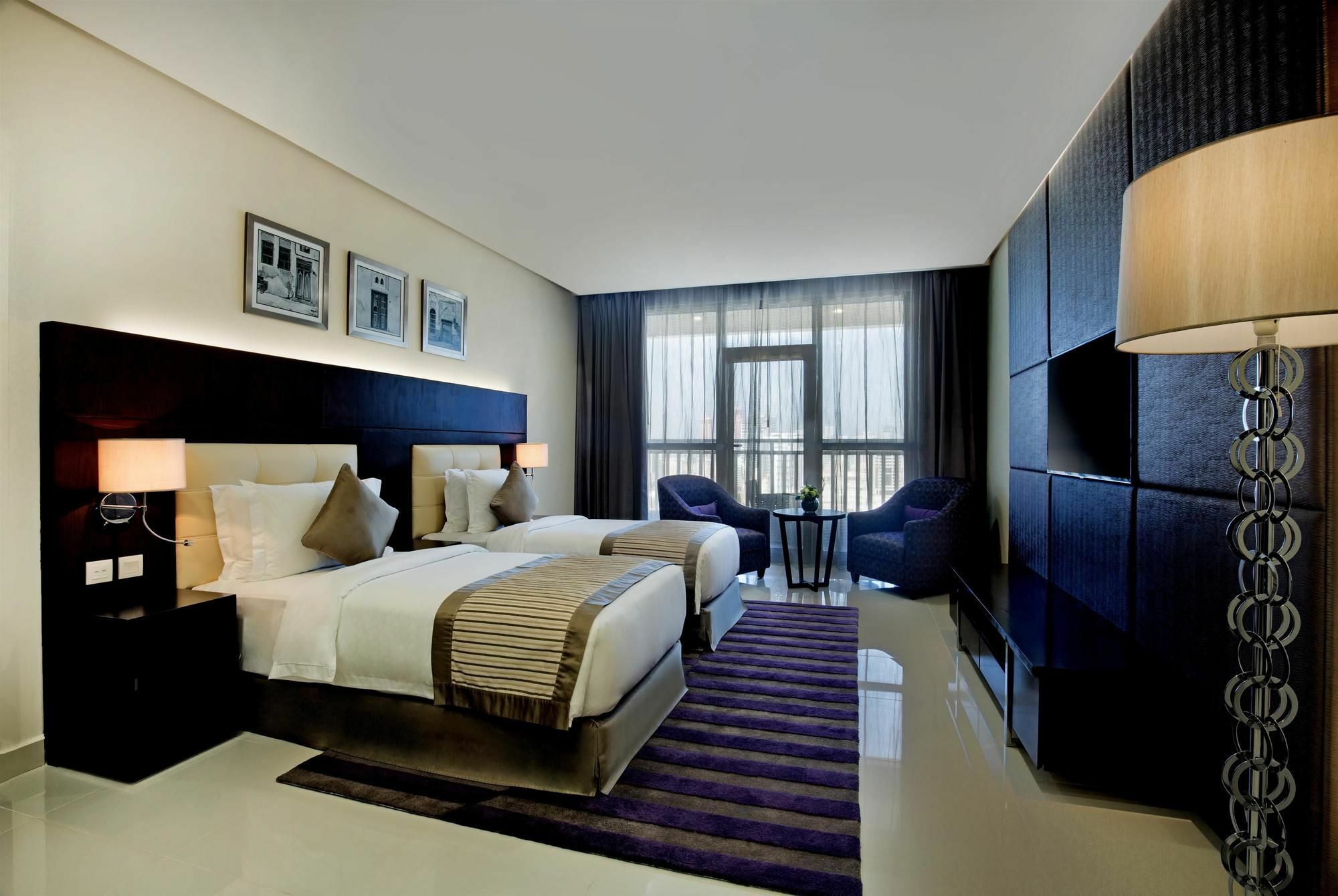Wyndham Garden Manama Exterior foto